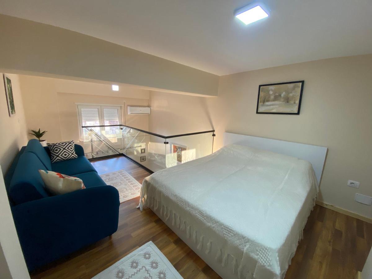 Jon's Duplex *